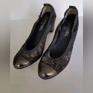 Vintage Y2K Authentic Chanel Women's Black and Silver Shoes Size 6.5